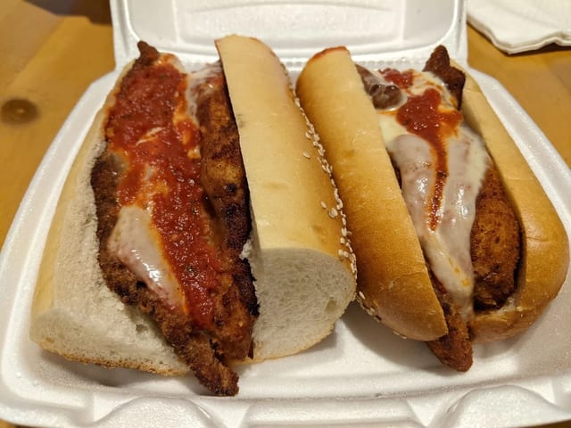Chicken Cutlet Parmigiana (6" Sm).